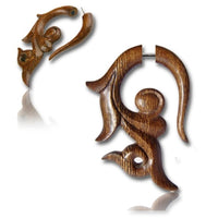 Load image into Gallery viewer, Fake Holz Piercing Bogen Schnörkel Siamea Wood Plug nickelfrei Edelstahl Ohrstecker Organic Tribal

