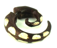 Load image into Gallery viewer, Fake Piercing Spirale Bone Inlay Halbkreise Holz Plug 8 mm Ohrstecker
