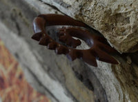 Cargar imagen en el visor de la galería, Tribal Fake Piercing Spirale Zacken Holz Edelstahl
