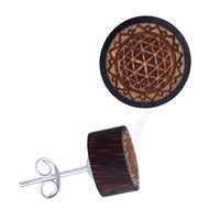 Load image into Gallery viewer, Holz Ohrstecker Edelstahl Perlmutt rund 8 mm Scheibe verschiedene Motive
