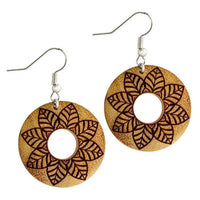 Load image into Gallery viewer, Ohrringe Jackfrucht Holz rund Edelstahl Silber Gravur
