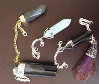 Load image into Gallery viewer, Charm Piercing Anhänger Ohrhänger für Flesh Tunnels gold Silber Messing Stein Karabiner
