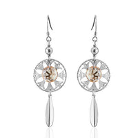 Load image into Gallery viewer, A pair of Ohrhänger Ohrringe for Damen made from 925er Sterling Silber, nickelfrei, featuring a floral Zirkonia design and a long, tapered silver drop below each earring.
