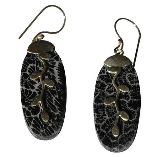 Ohrringe Koralle gefärbt schwarz 925 Silber Ellipse Ast