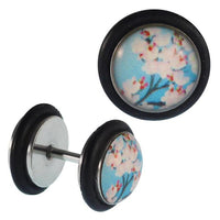 Load image into Gallery viewer, Fake Piercing Plug Edelstahl Kirschblüten weiß rot schwarz Gummiring 7 mm
