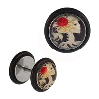 Load image into Gallery viewer, Fake Piercing Plug Edelstahl Skelett Frau rote Blume Gummiring 7 mm
