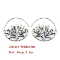 Cargar imagen en el visor de la galería, Piercing Ohrgewicht White Brass Lotus Spirale Ohrhänger
