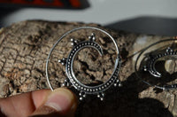 Load image into Gallery viewer, Piercing Messing Spirale silber gold 1,4mm Punkte Hook
