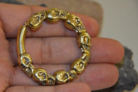 Load image into Gallery viewer, Clicker Piercing Ohrgewicht 4mm Skull Creole Messing 45g
