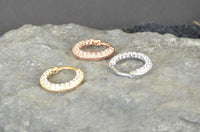 Load image into Gallery viewer, Clicker Piercing rhodiniert Glitzer Ring Kristalle breit

