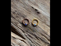 Cargar imagen en el visor de la galería, Klapp Segment Ring Piercing gold rotgold Opal Punkte

