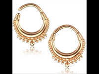 Load image into Gallery viewer, Klapp Segmentring Piercing Vintage Edelstahl Gold PVD
