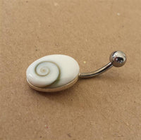 Load image into Gallery viewer, Shivaauge Piercing oval 10x14mm Bauchnabel Bananen-Piercing aus 925er Sterlingsilber
