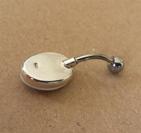 Load image into Gallery viewer, Shivaauge Piercing oval 10x14mm Bauchnabel Bananen-Piercing aus 925er Sterlingsilber
