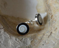 Cargar imagen en el visor de la galería, Shiva Auge schwarz rund 10mm Ohrstecker 925 Silber
