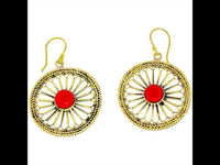 Load image into Gallery viewer, Ohrringe Blume Zopf Jaspis Messing antik golden Tropfen Ohrhänger Tribal nickelfrei Brass Schmuck
