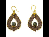 Load image into Gallery viewer, Ohrringe Labradorit Zopf Tropfen Punkte Kreuz Messing antik golden Ohrhänger nickelfrei Tribal Brass
