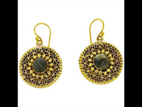 Load image into Gallery viewer, Ohrringe Labradorit Spiralbögen Punkte 25 mm rund Messing antik golden Ohrhänger nickelfrei Tribal

