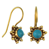 Load image into Gallery viewer, Ohrringe Stern Perlen 11 mm Türkis Messing Brass antik golden Tribal Ohrhänger nickelfrei
