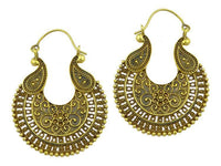 Load image into Gallery viewer, Ohrringe Sichel Blume oxidiert Tropfen verziert Messing antik golden nickelfrei Tribal Piercing
