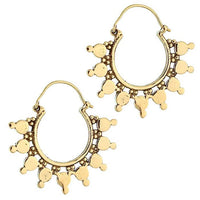 Load image into Gallery viewer, Ohrringe Punkte Kreise Tribal Messing Brass antik golden nickelfrei Schmuck Piercing
