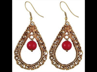 Load image into Gallery viewer, Ohrringe Jaspis Kugel Tropfen Schnörkel Messing antik golden nickelfrei Ohrhänger Tribal Brass
