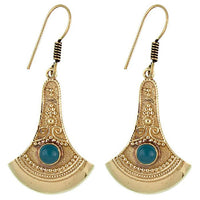 Load image into Gallery viewer, Ohrringe Axt Punkte verziert Chalzedon Messing antik golden nickelfrei Ohrhänger Tribal Brass
