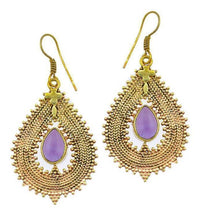 Load image into Gallery viewer, Ohrringe Amethyst Tropfen Zopf Spitzen Kreuz Messing antik gold nickelfrei Tribal Brass Ohrhänger
