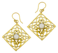 Load image into Gallery viewer, Ohrringe Mondstein Karo Ornamente glänzend Messing antik golden Tribal 40 mm
