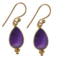 Load image into Gallery viewer, Ohrringe Tropfen Amethyst Dreieck Messing antik golden Tribal Ohrhänger Brass Schmuck
