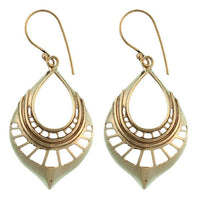 Load image into Gallery viewer, Ohrringe Brass Tribal OhrhängerTropfenform gewölbt Muster antik golden
