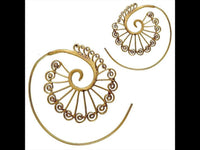 Load image into Gallery viewer, Spiralen Ohrringe Brass spiralig Stäbe antik golden Tribal Piercing
