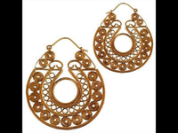 Load image into Gallery viewer, Brass Ohrringe Tribal Spiralen Kreise in Tropfen antik golden Messing
