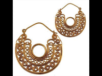 Load image into Gallery viewer, Brass Ohrringe Tribal Spiralen Kreise in Halbkreis antik golden Messing
