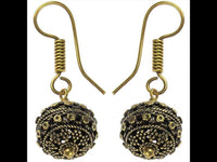 Load image into Gallery viewer, Ohrringe Kugel Seil Waben hohl Messing antik golden Tribal Ohrhänger nickelfrei dunkel Piercing
