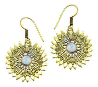 Load image into Gallery viewer, Ohrringe Mondstein Stein Zopf Blätter Punkte Dreiecke Messing Ohrhänger weiß nickelfrei gold Tribal
