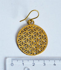 Load image into Gallery viewer, Ohrringe dick Blumen Blume des Lebens rund Messing antik golden nickelfrei Tribal Brass
