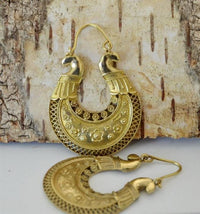 Load image into Gallery viewer, Brass Ohrringe goldfarben rund Ornament Blumen Muster Gitter Kugeln antik golden
