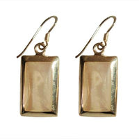 Load image into Gallery viewer, Perlmutt Muschel Ohrringe 20 mm Rechtecke 925er Sterlingsilber schillernd eingefasst
