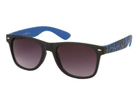 Cargar imagen en el visor de la galería, The Sonnenbrille Zebra Kleckse Unisex Nerd Brille features dark tinted lenses, blue arms with inner leopard print, and a retro design with 400 UV protection for maximum eye safety.
