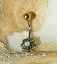 Load image into Gallery viewer, Bauchnabel Piercing Brass Edelstahl Sternblume Stein
