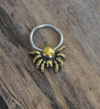 Load image into Gallery viewer, Piercing Klemmkugel Ring Brass Edelstahl Spinne
