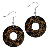 Load image into Gallery viewer, Ohrringe Holz rund Edelstahl Silber gold Gravur leicht Om Blume Baum
