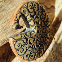 Load image into Gallery viewer, Marokkanisch inspiriertes Holz-Ohr-Gewicht Piercing 8mm
