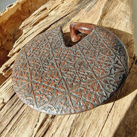 Load image into Gallery viewer, Narra-Holz Ohr Gewicht filigran Muster 8mm Ear Weights
