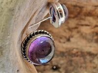 Load image into Gallery viewer, Ohrstecker Zopf Rand Amethyst lila rund 8 mm 925er Sterling Silber Stein Silberohrstecker
