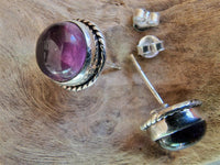 Load image into Gallery viewer, Ohrstecker Zopf Rand Amethyst lila rund 8 mm 925er Sterling Silber Stein Silberohrstecker
