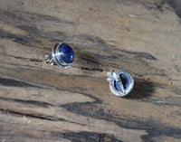 Load image into Gallery viewer, Zeitlose Eleganz: Ovale Ohrstecker aus Lapislazuli und Silber
