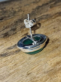 Cargar imagen en el visor de la galería, Grüne Onyx-Ohrstecker für Damen - Silber 925 Sterling Echtschmuck
