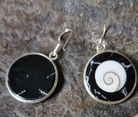 Load image into Gallery viewer, Shivaauge Raisin Harz schwarz Silberohrringe Ohrringe Ohrhänger 925er Sterling Silber Shiva Auge
